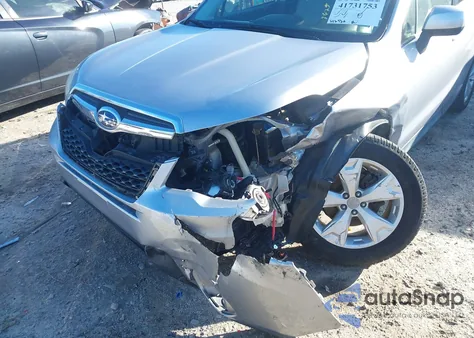 2015 Subaru Forester 2.5I Premium z USA, uszkodzony, nr VIN JF2SJADC1FH827078